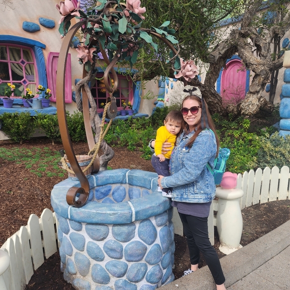 Meet your Posher, Jennifer - Picture 11 of 11